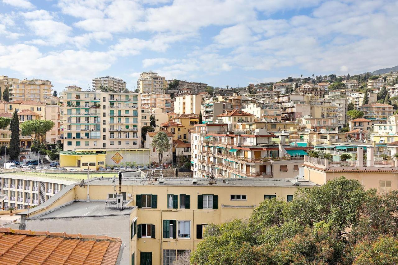 Domus Madonnina Apartment Sanremo Bagian luar foto