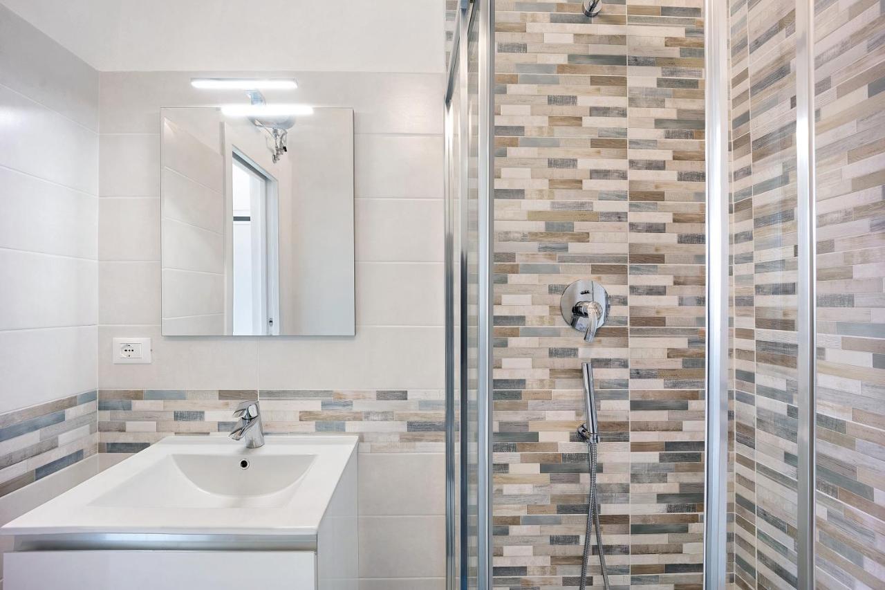 Domus Madonnina Apartment Sanremo Bagian luar foto