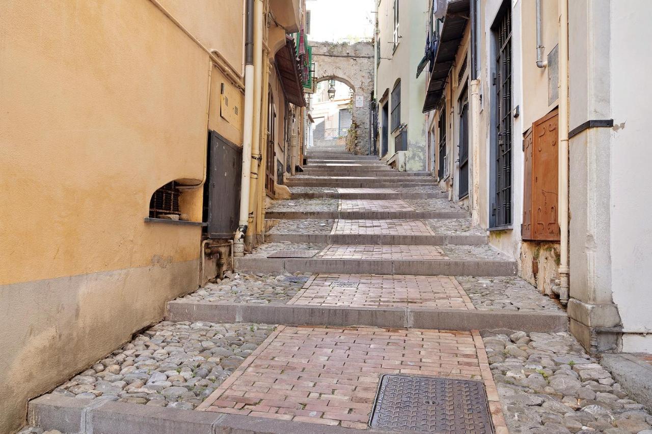 Domus Madonnina Apartment Sanremo Bagian luar foto