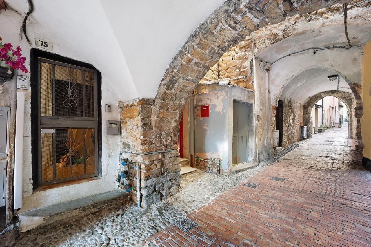 Domus Madonnina Apartment Sanremo Bagian luar foto
